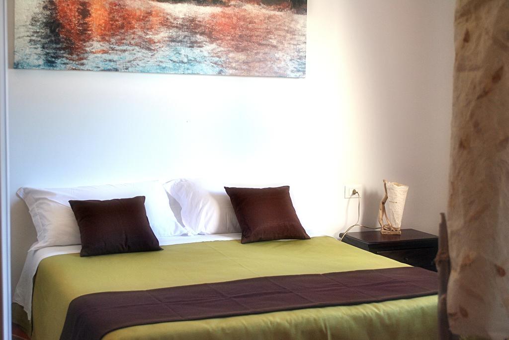 Il Rifugio Di Hazel Bed & Breakfast ซานวิโต โลคาโป ห้อง รูปภาพ
